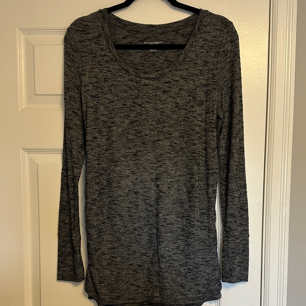 Liz Lange Maternity Heathered Gray Space Dye Long Sleeve Top - Medium